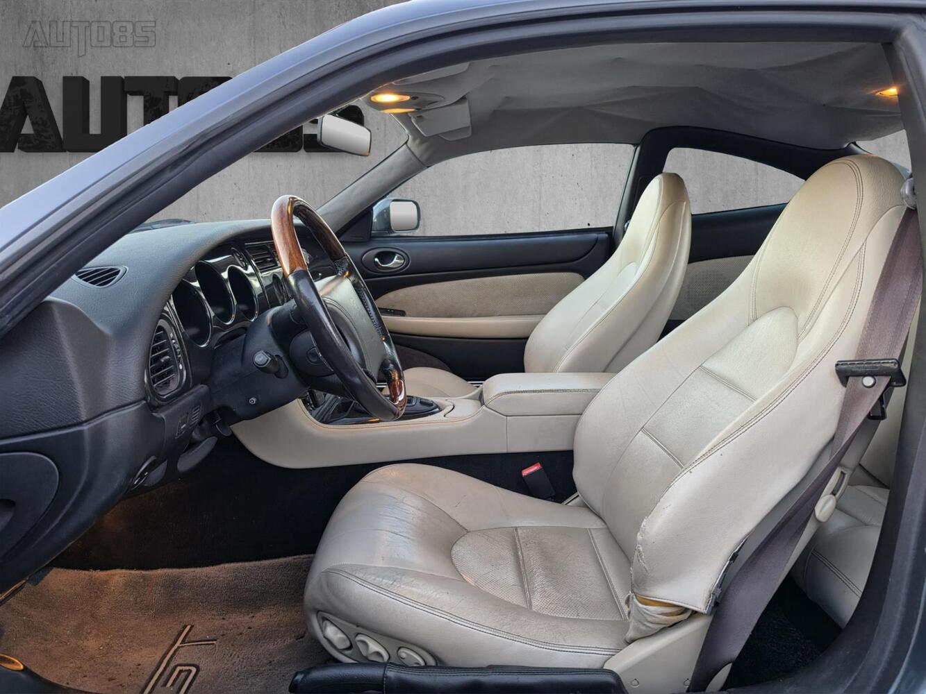 Jaguar XK8 vaihtoauto