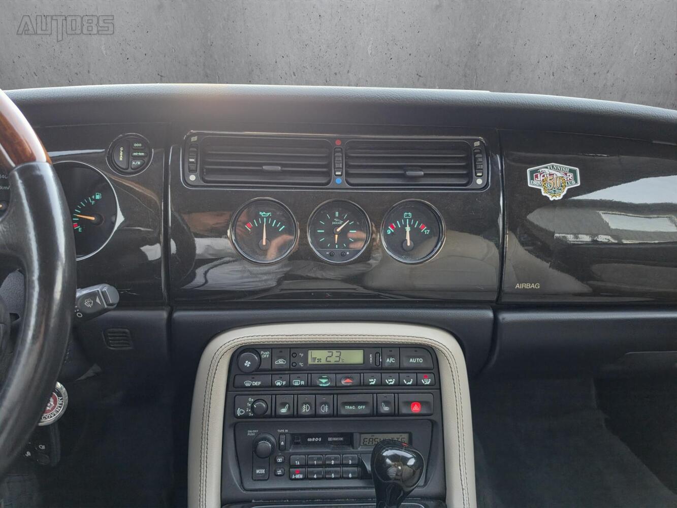 Jaguar XK8 vaihtoauto