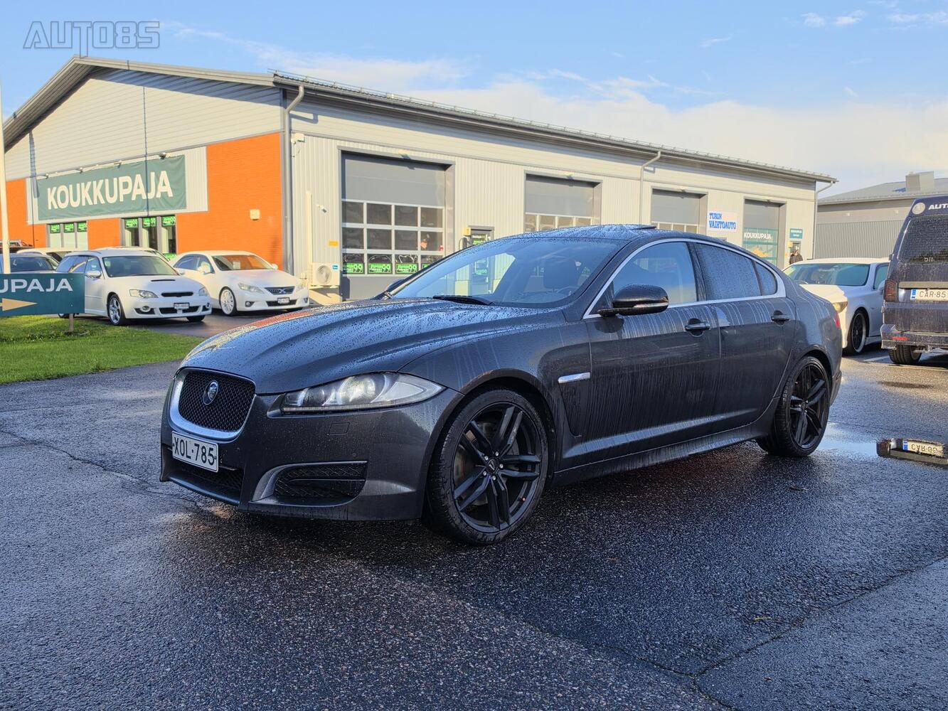 Jaguar XF vaihtoauto