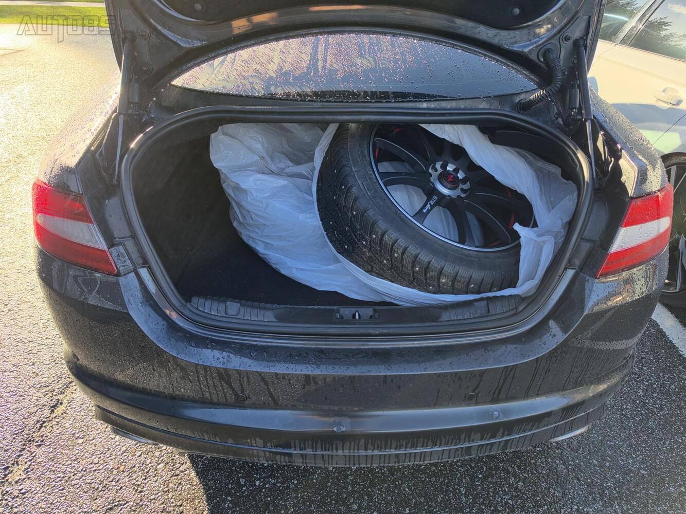 Jaguar XF vaihtoauto