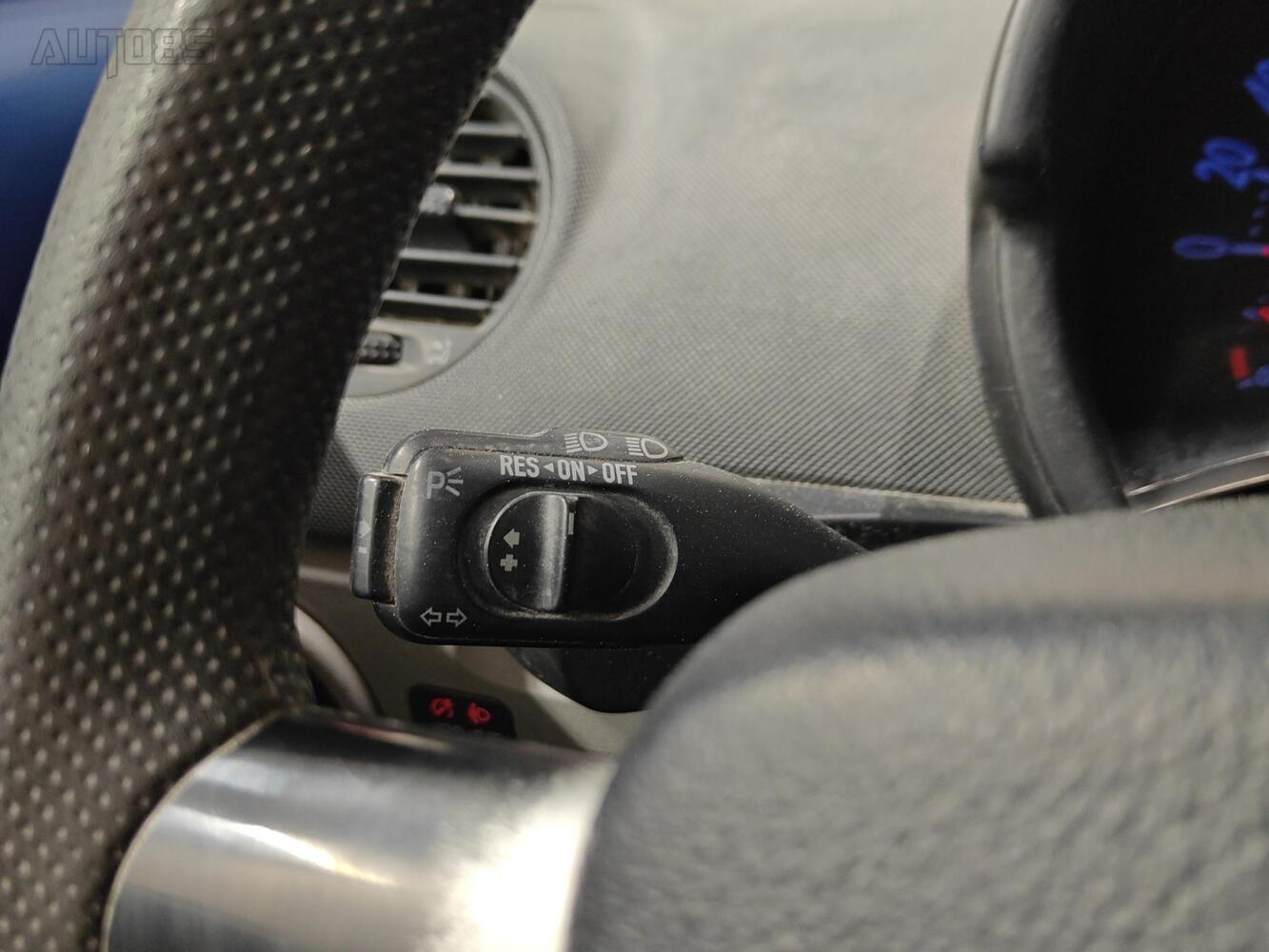 Volkswagen New Beetle vaihtoauto