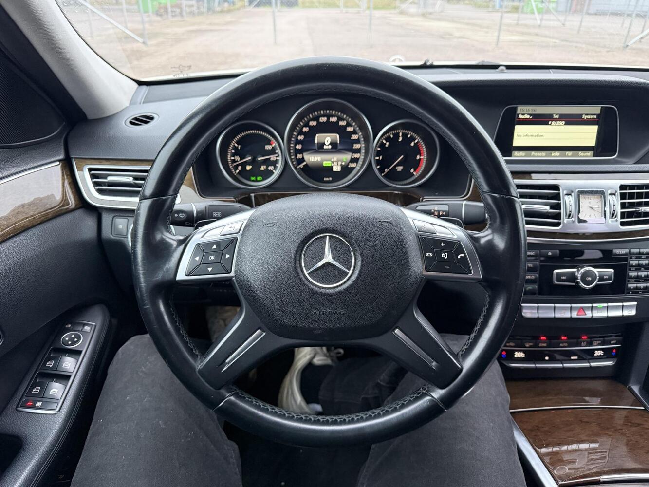 Mercedes-Benz E vaihtoauto