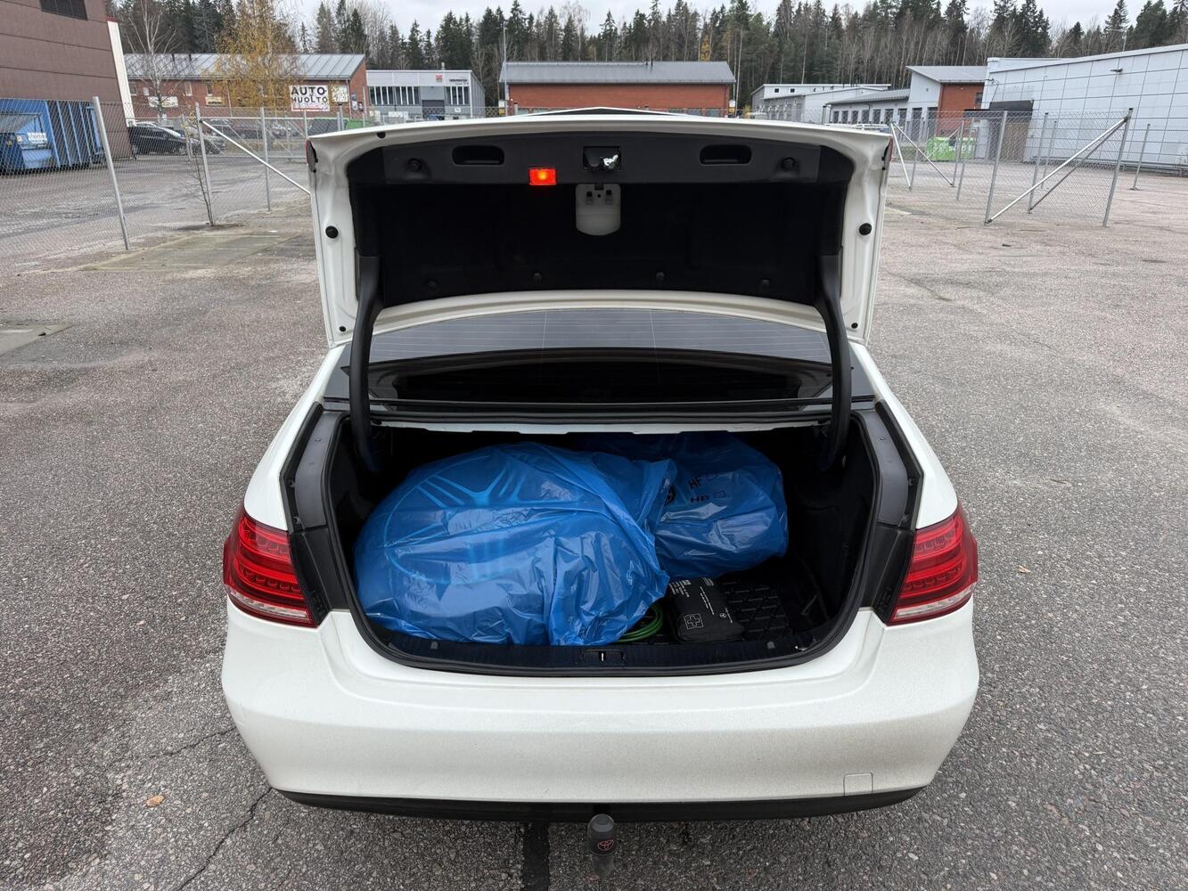 Mercedes-Benz E vaihtoauto