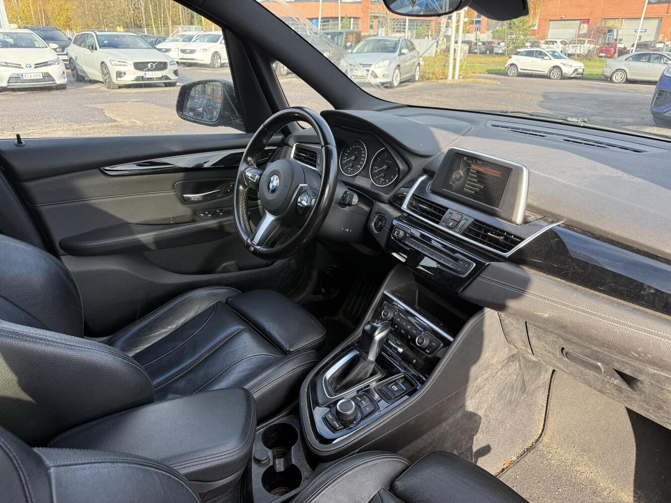 BMW 220 vaihtoauto