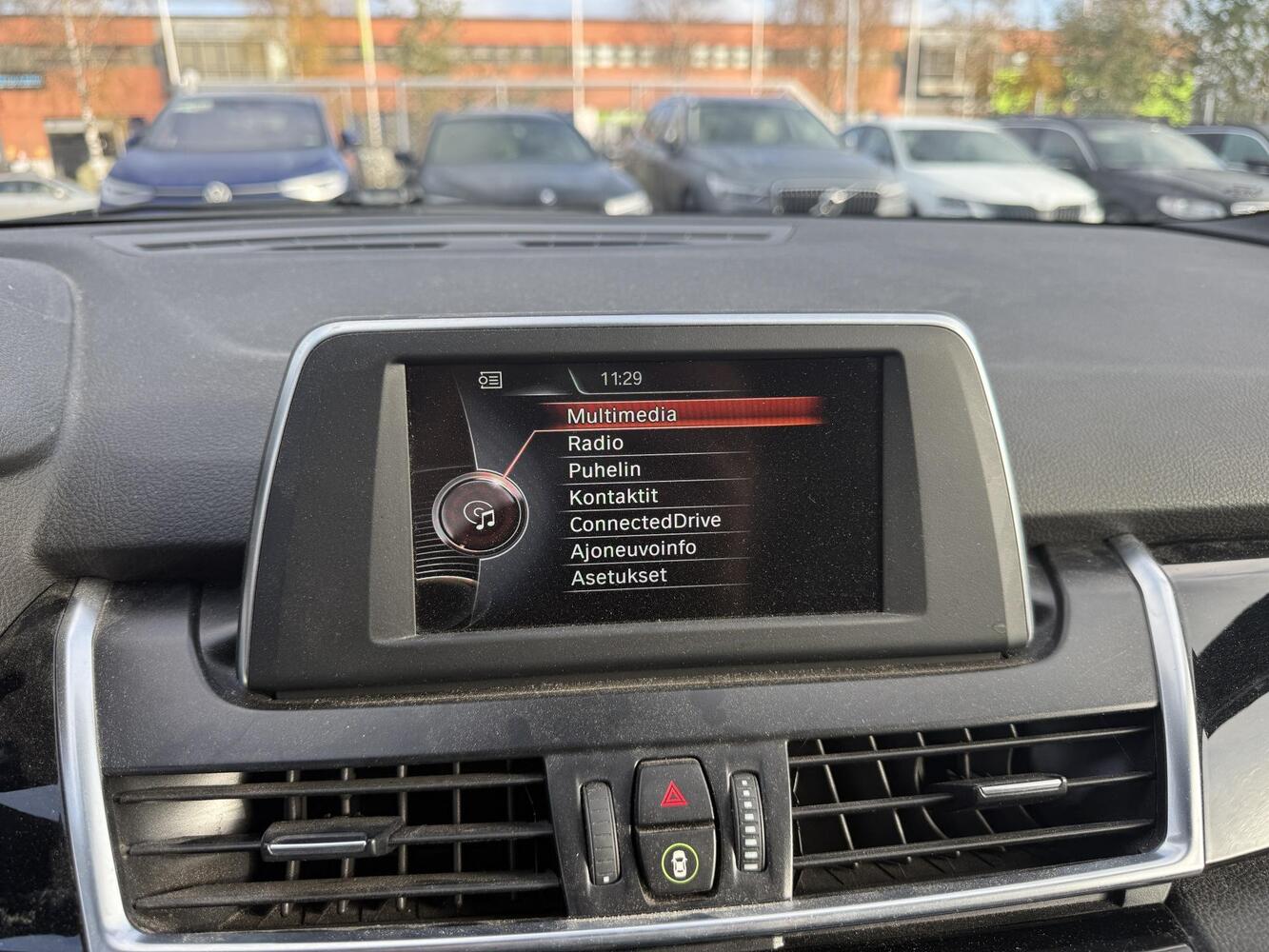 BMW 220 vaihtoauto