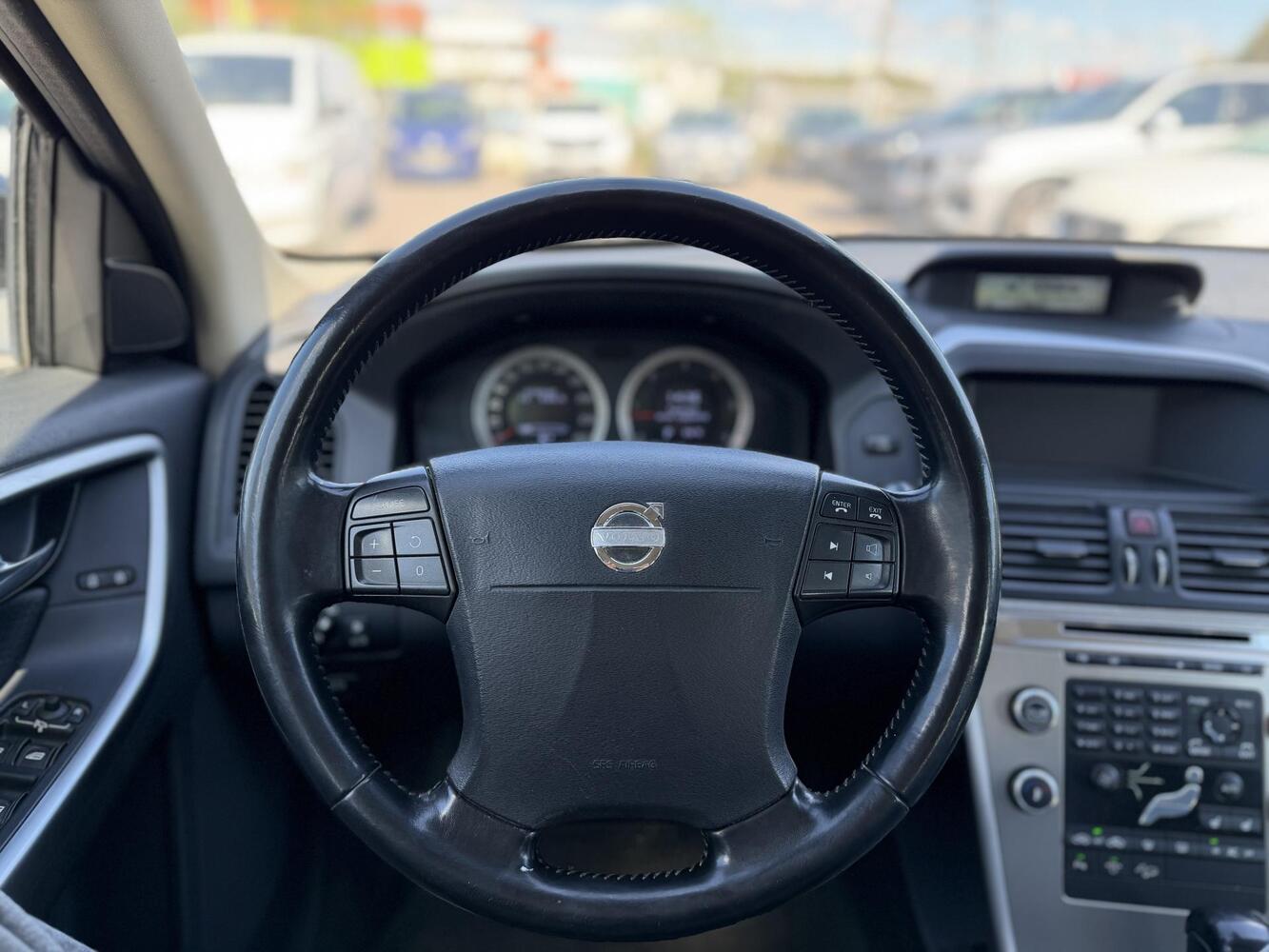 Volvo XC60 vaihtoauto