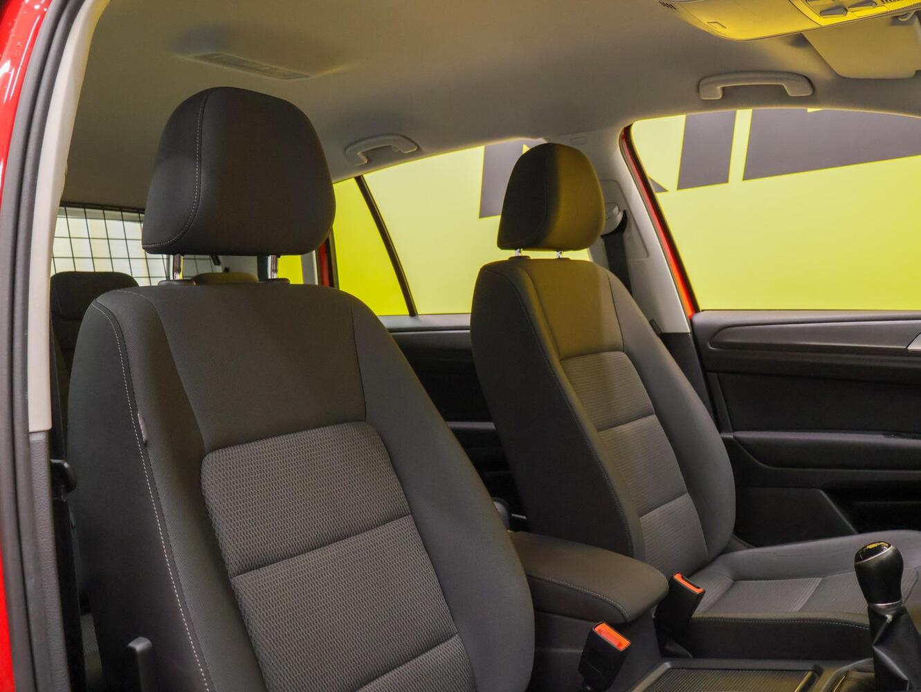 Volkswagen Golf Sportsvan vaihtoauto