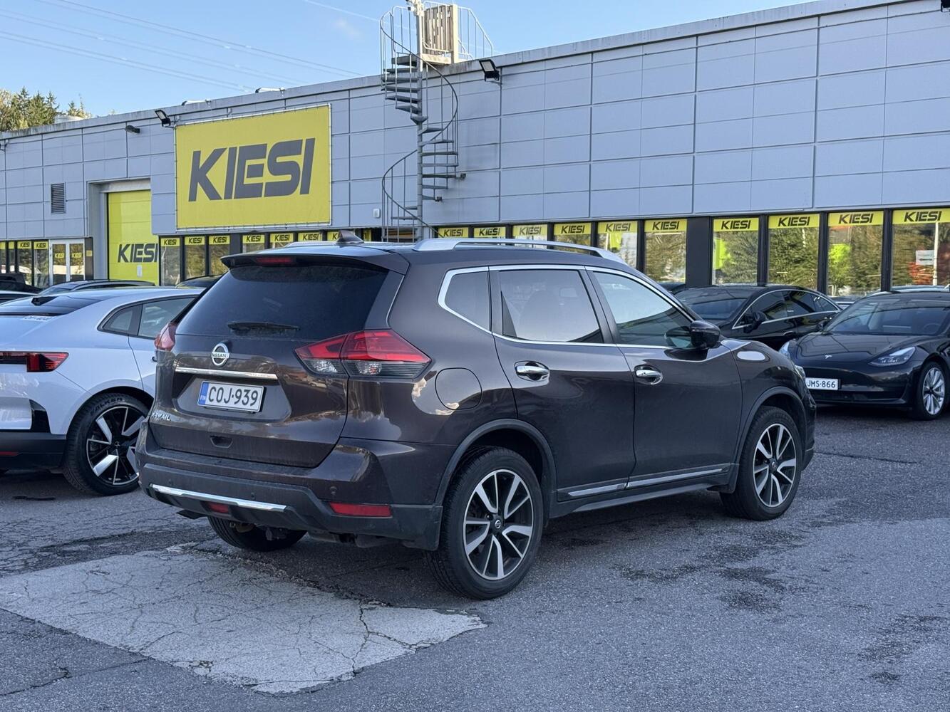 Nissan X-Trail vaihtoauto