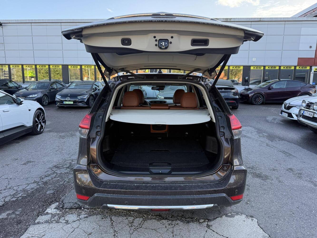 Nissan X-Trail vaihtoauto