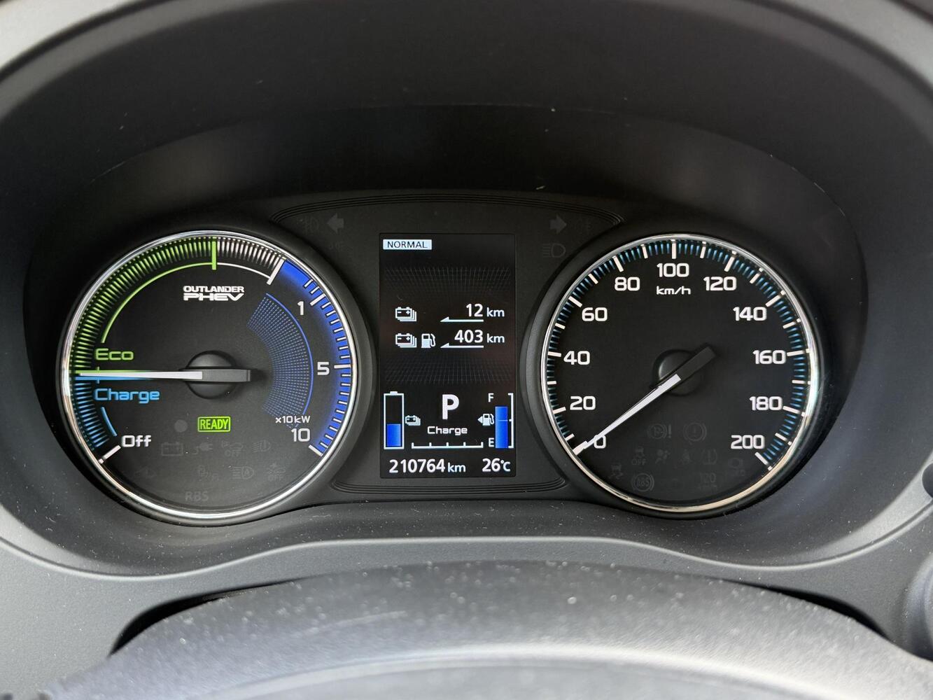 Mitsubishi Outlander PHEV vaihtoauto