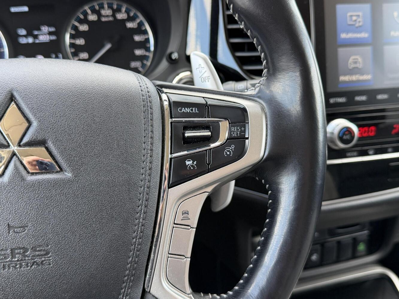 Mitsubishi Outlander PHEV vaihtoauto