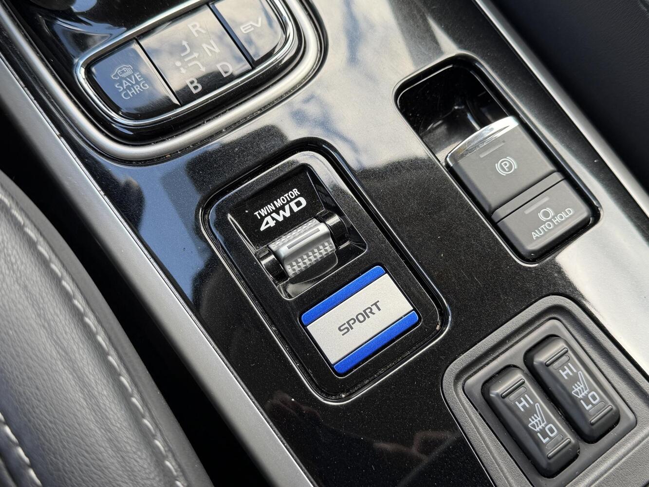 Mitsubishi Outlander PHEV vaihtoauto