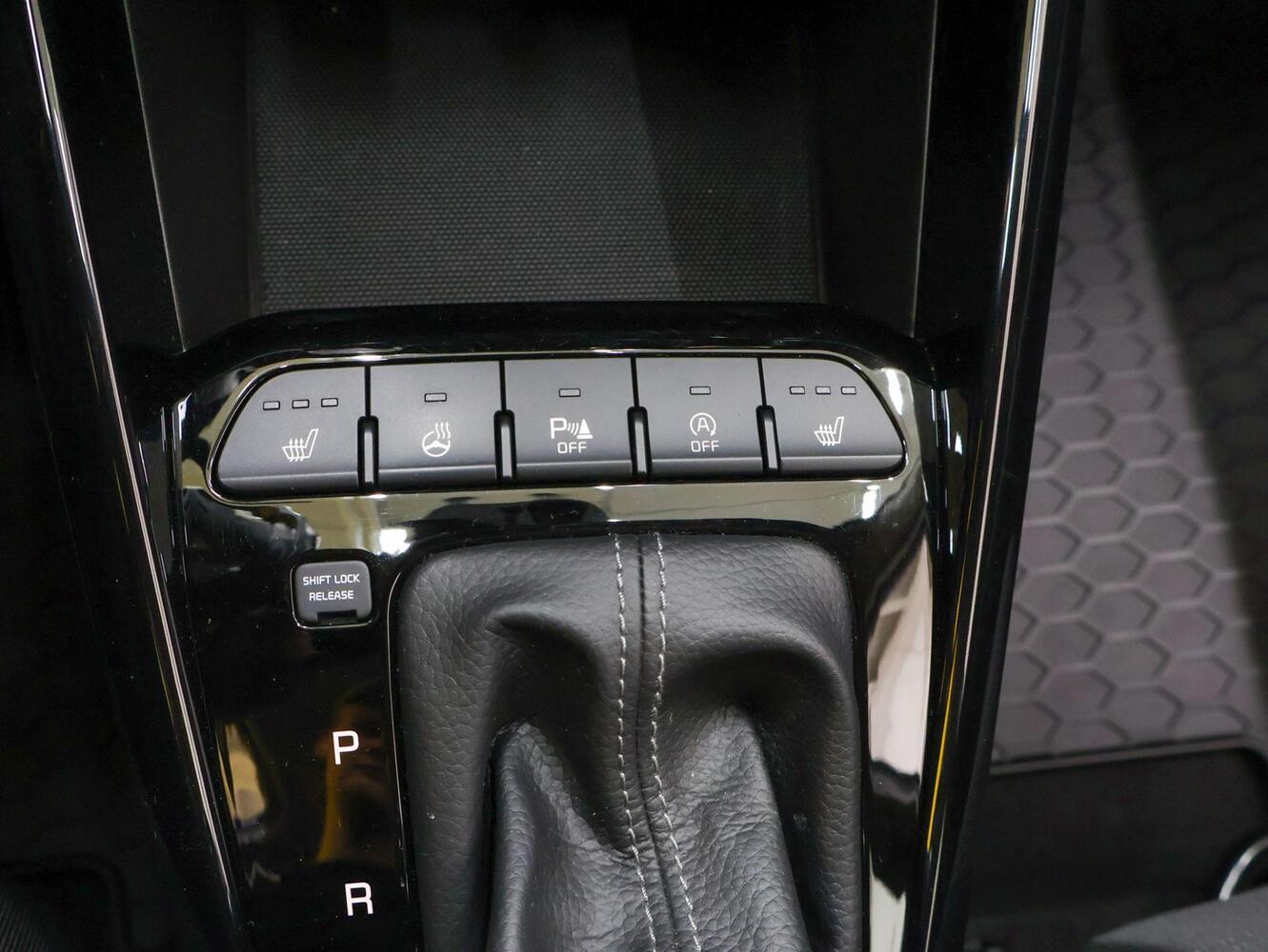 Kia Stonic vaihtoauto