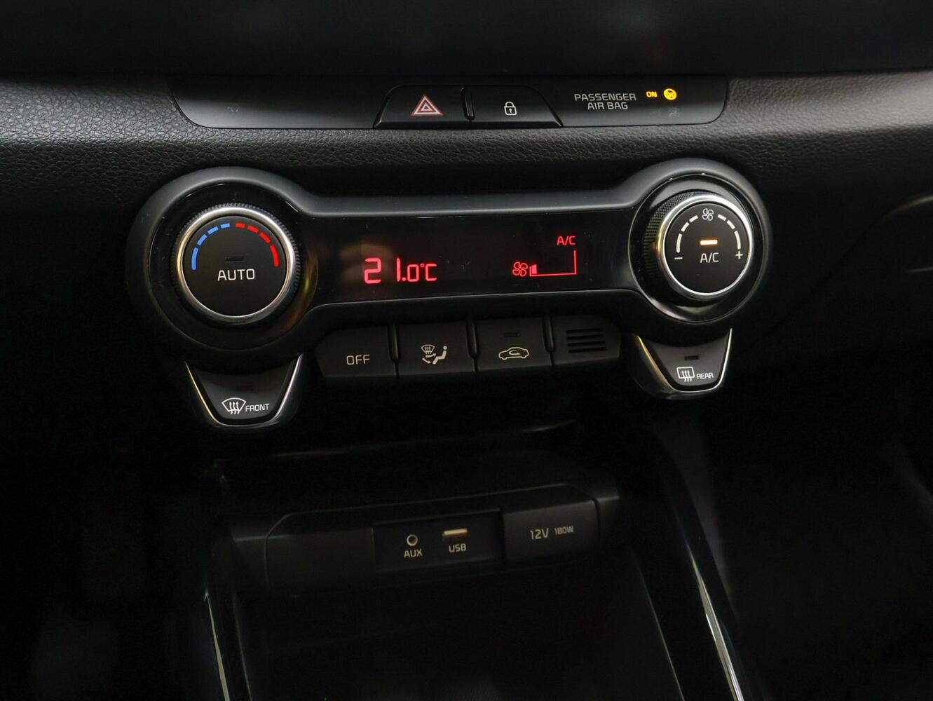 Kia Stonic vaihtoauto