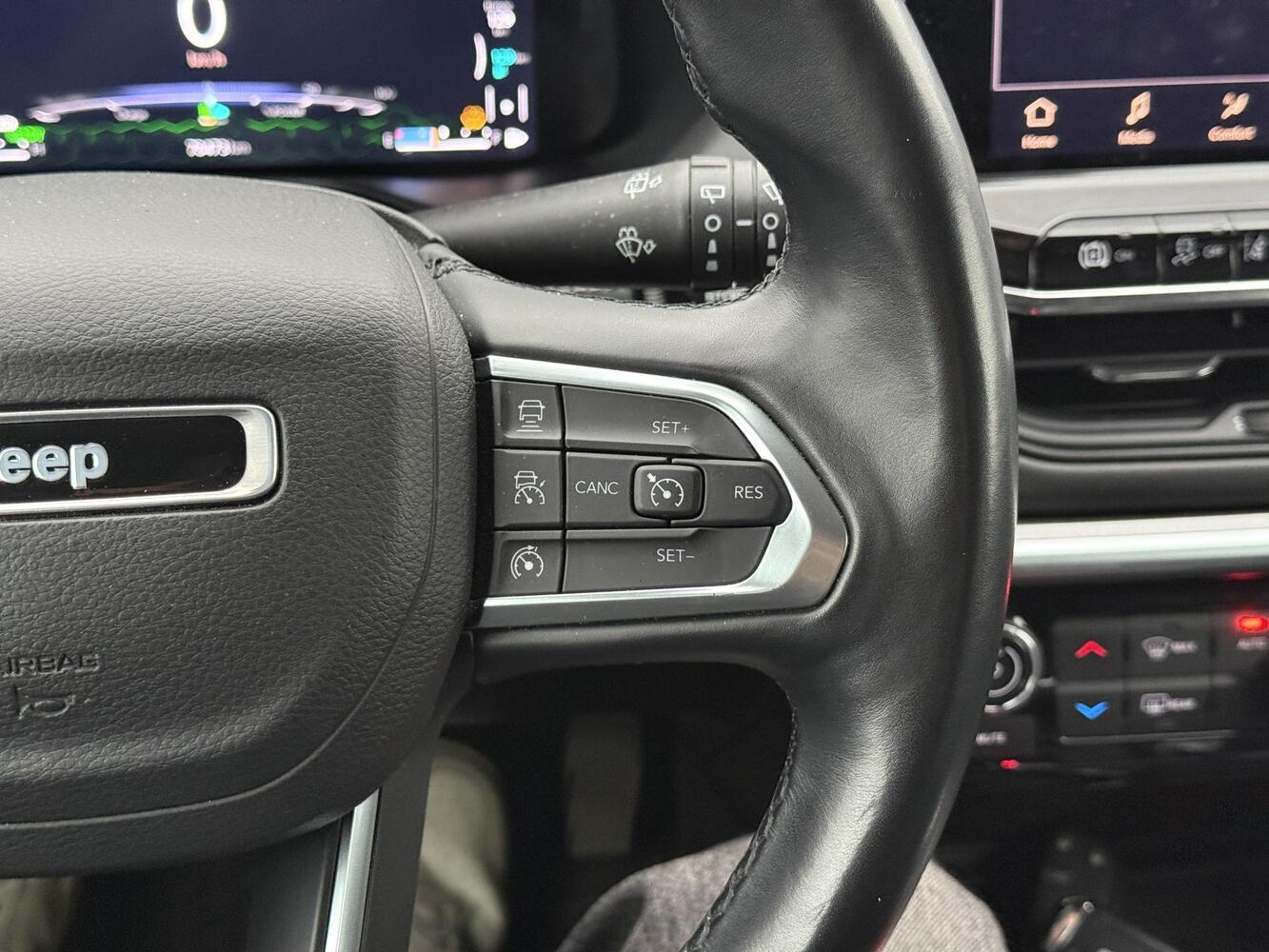 Jeep Compass vaihtoauto
