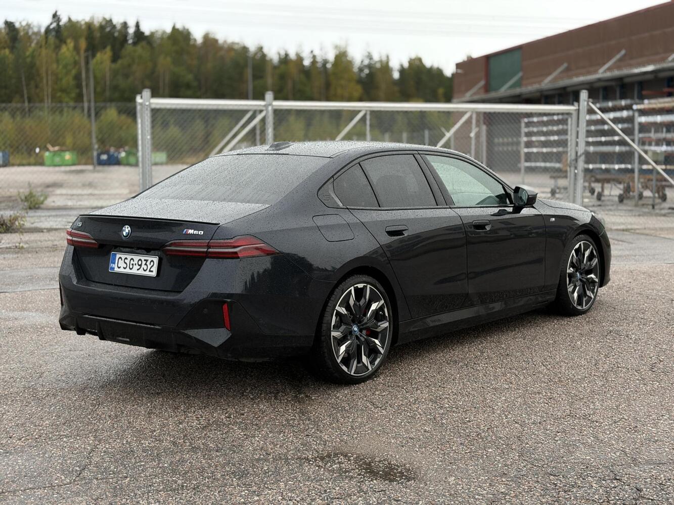 BMW i5 M60 vaihtoauto