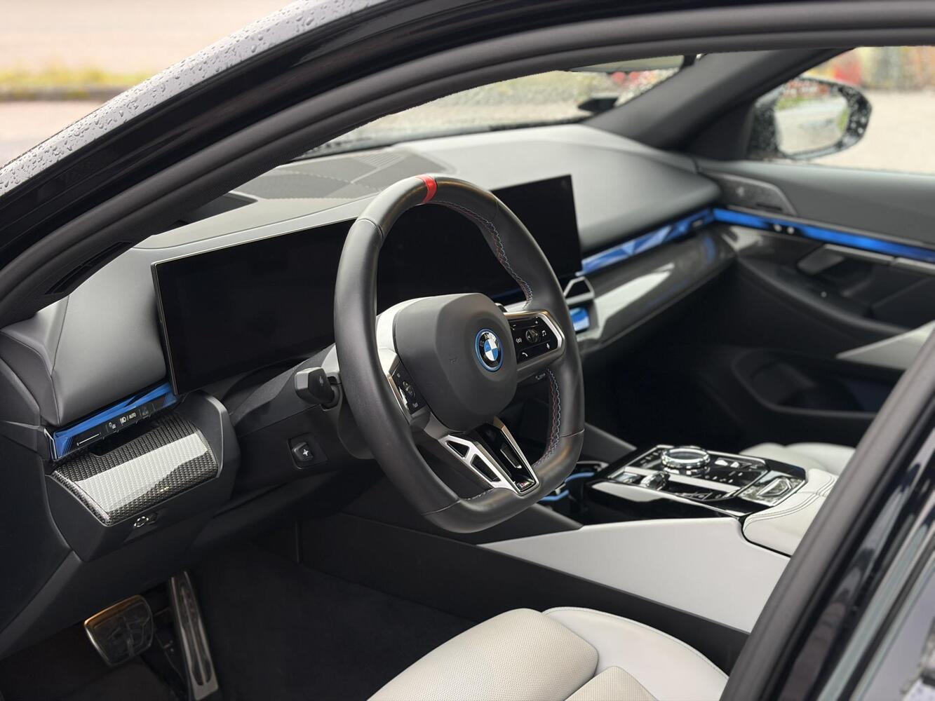 BMW i5 M60 vaihtoauto