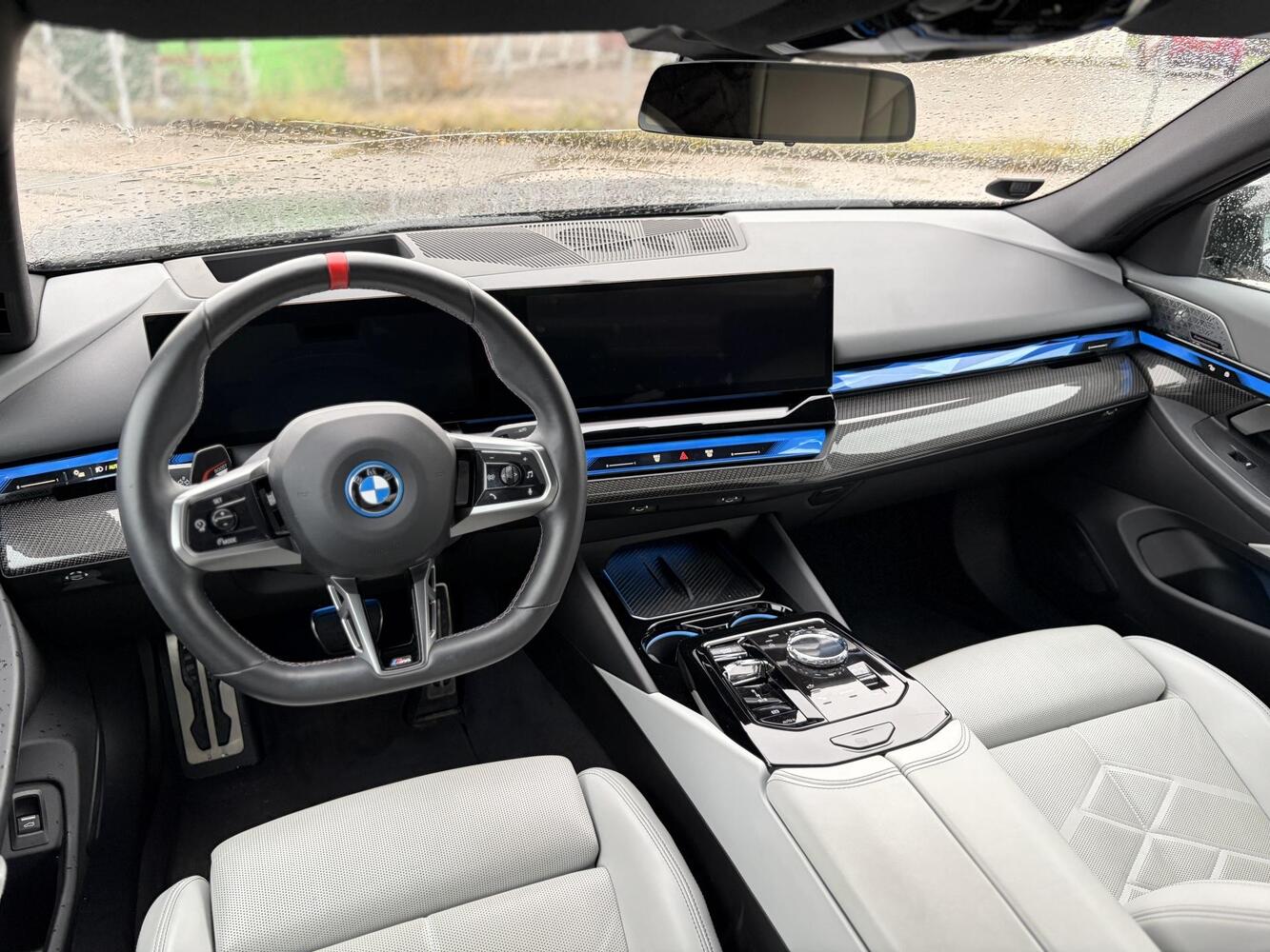 BMW i5 M60 vaihtoauto