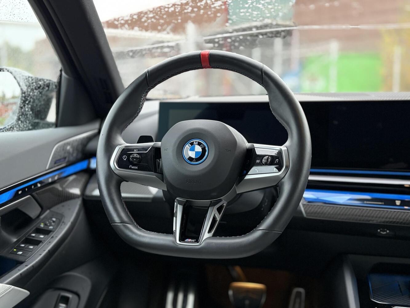 BMW i5 M60 vaihtoauto
