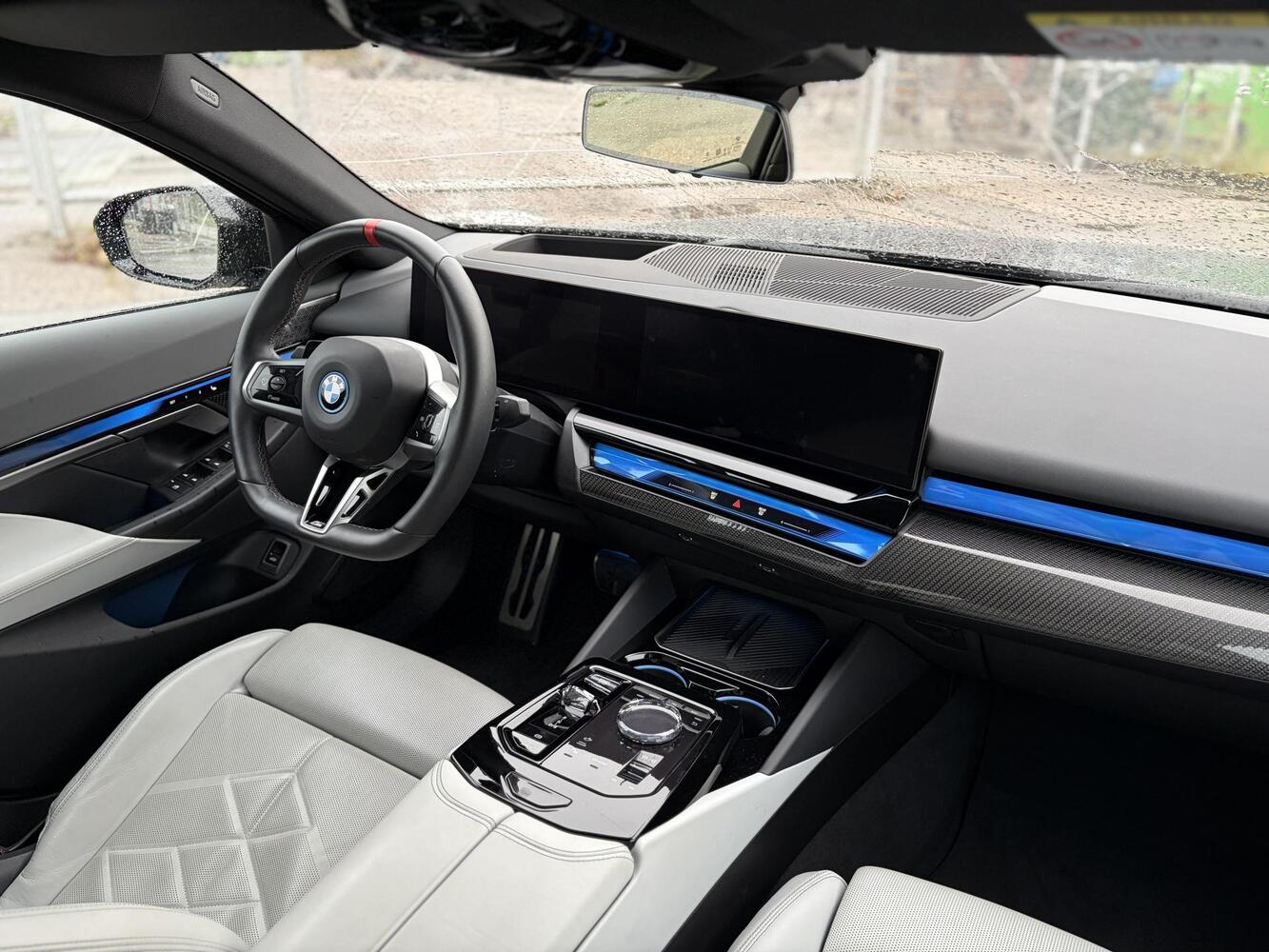 BMW i5 M60 vaihtoauto