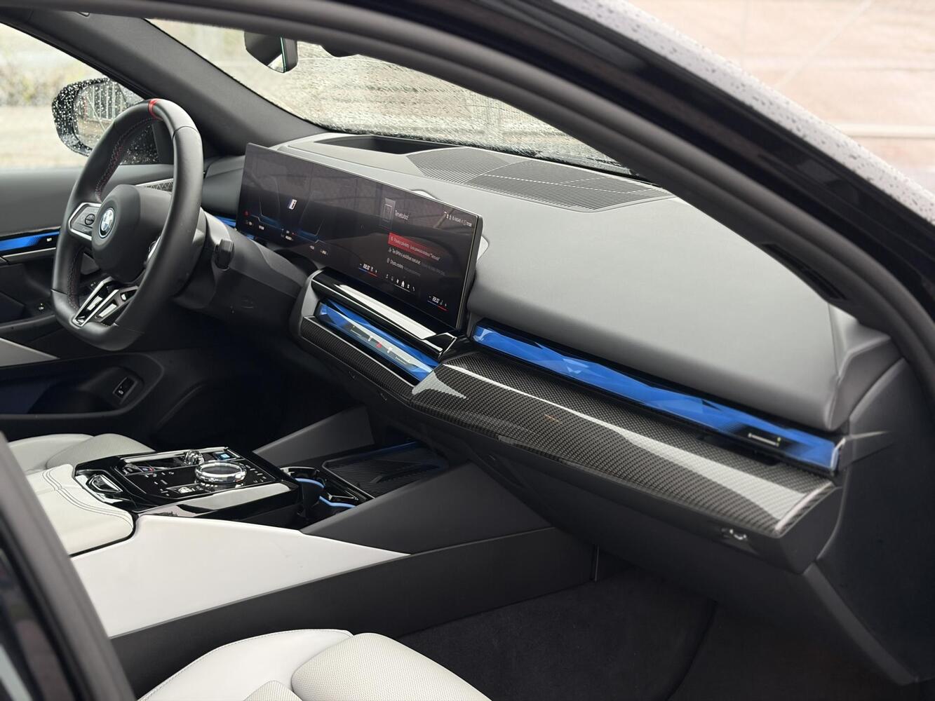 BMW i5 M60 vaihtoauto