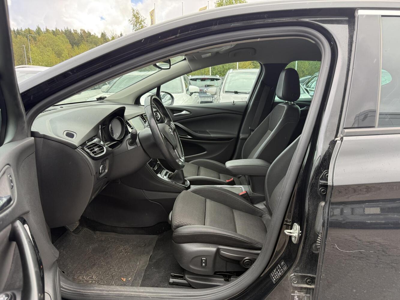Opel Astra vaihtoauto
