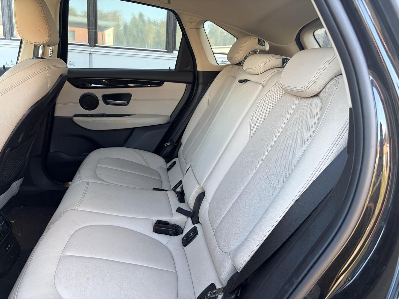 BMW 225 vaihtoauto