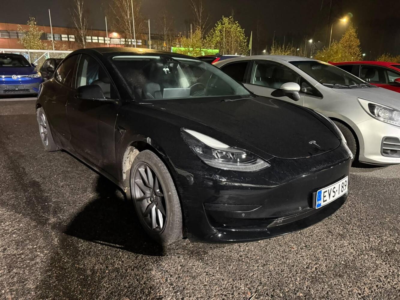 Tesla Model 3 vaihtoauto