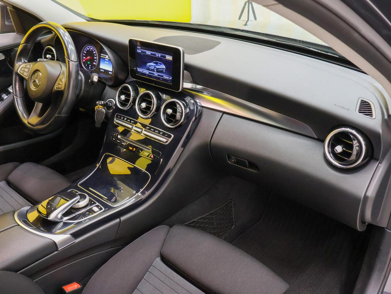 Mercedes-Benz C vaihtoauto