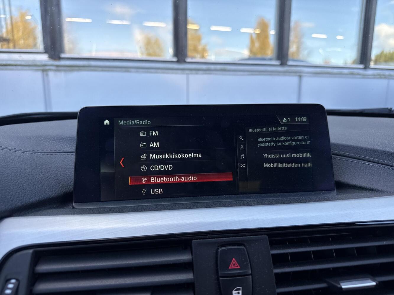 BMW 330 vaihtoauto