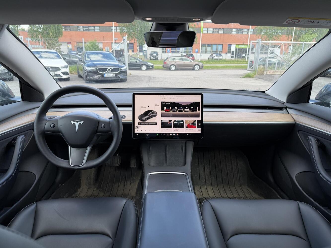 Tesla Model 3 vaihtoauto