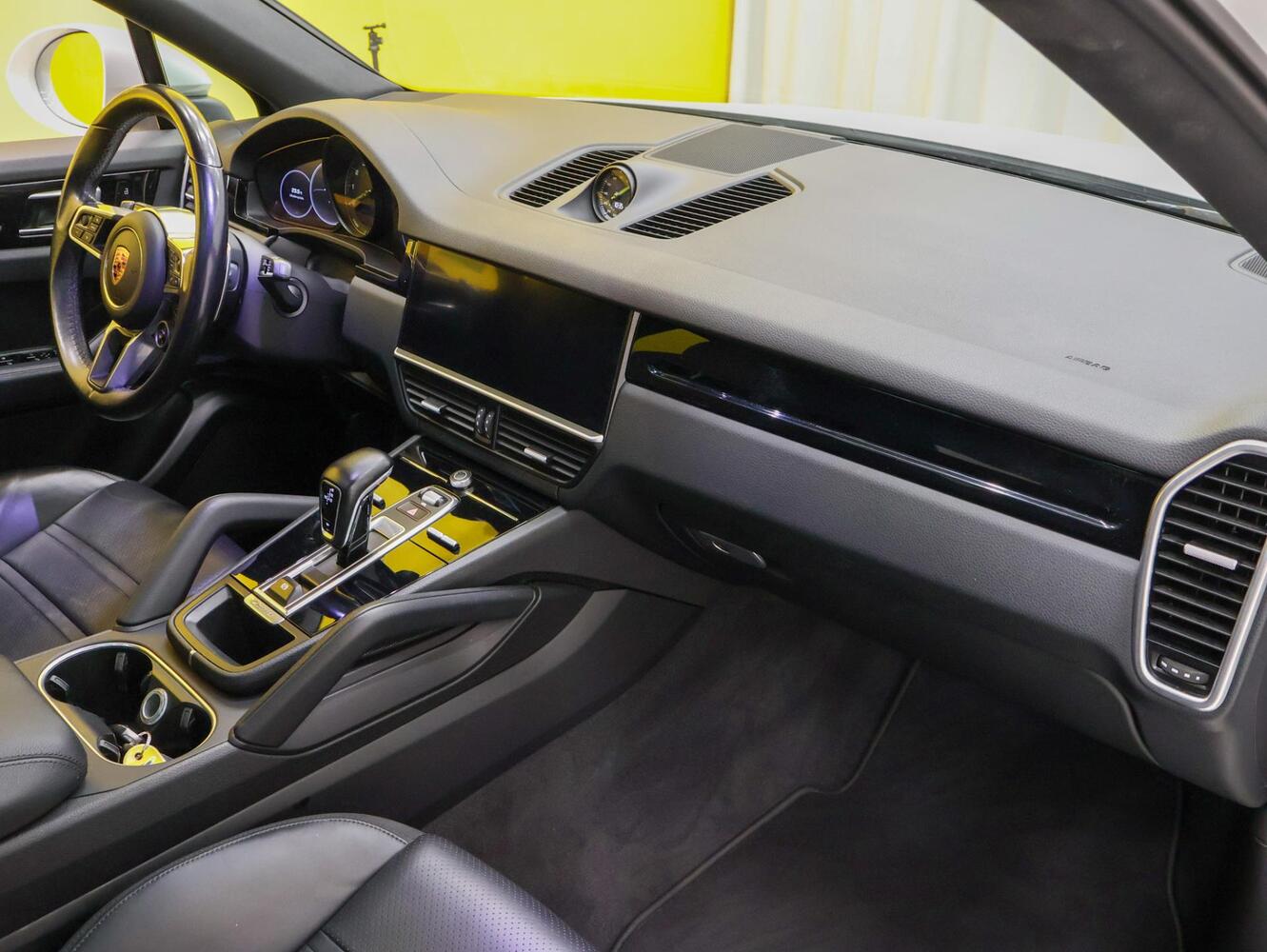 Porsche Cayenne vaihtoauto