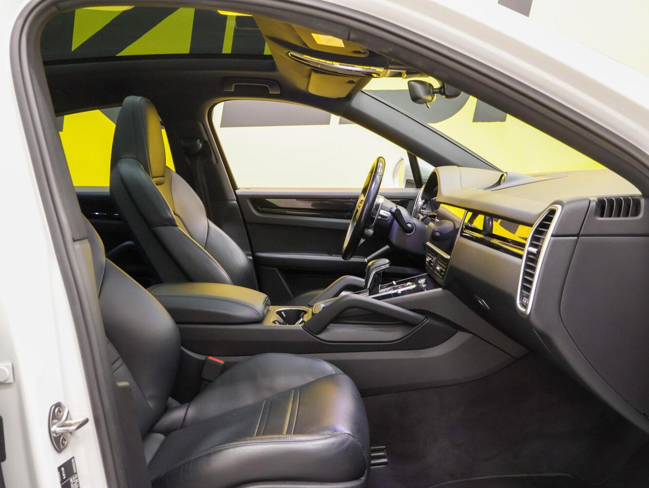 Porsche Cayenne vaihtoauto