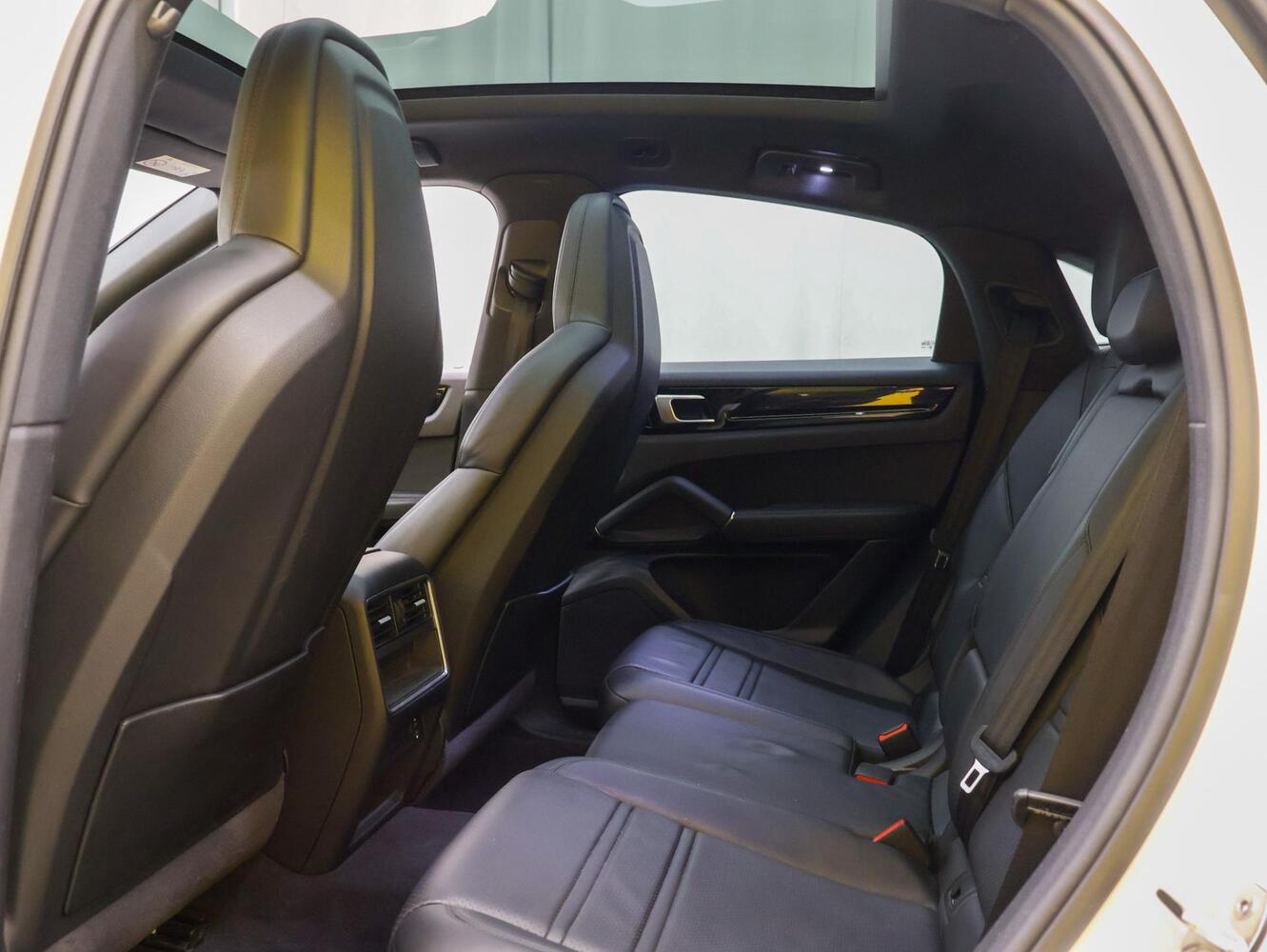 Porsche Cayenne vaihtoauto