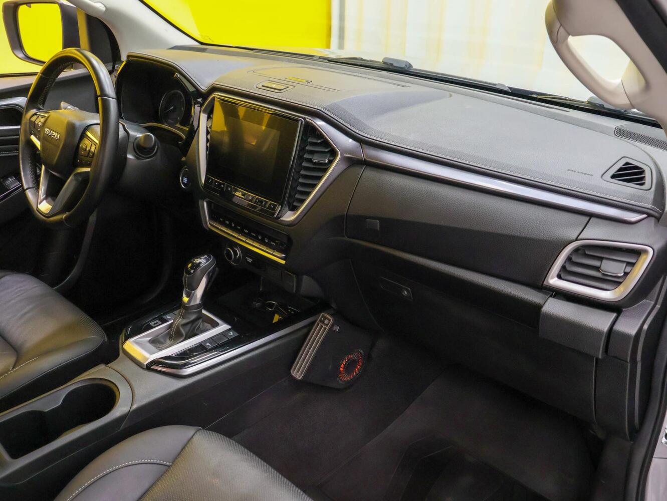 Isuzu D-Max vaihtoauto