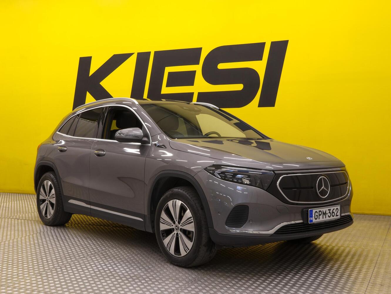 Mercedes-Benz EQA vaihtoauto
