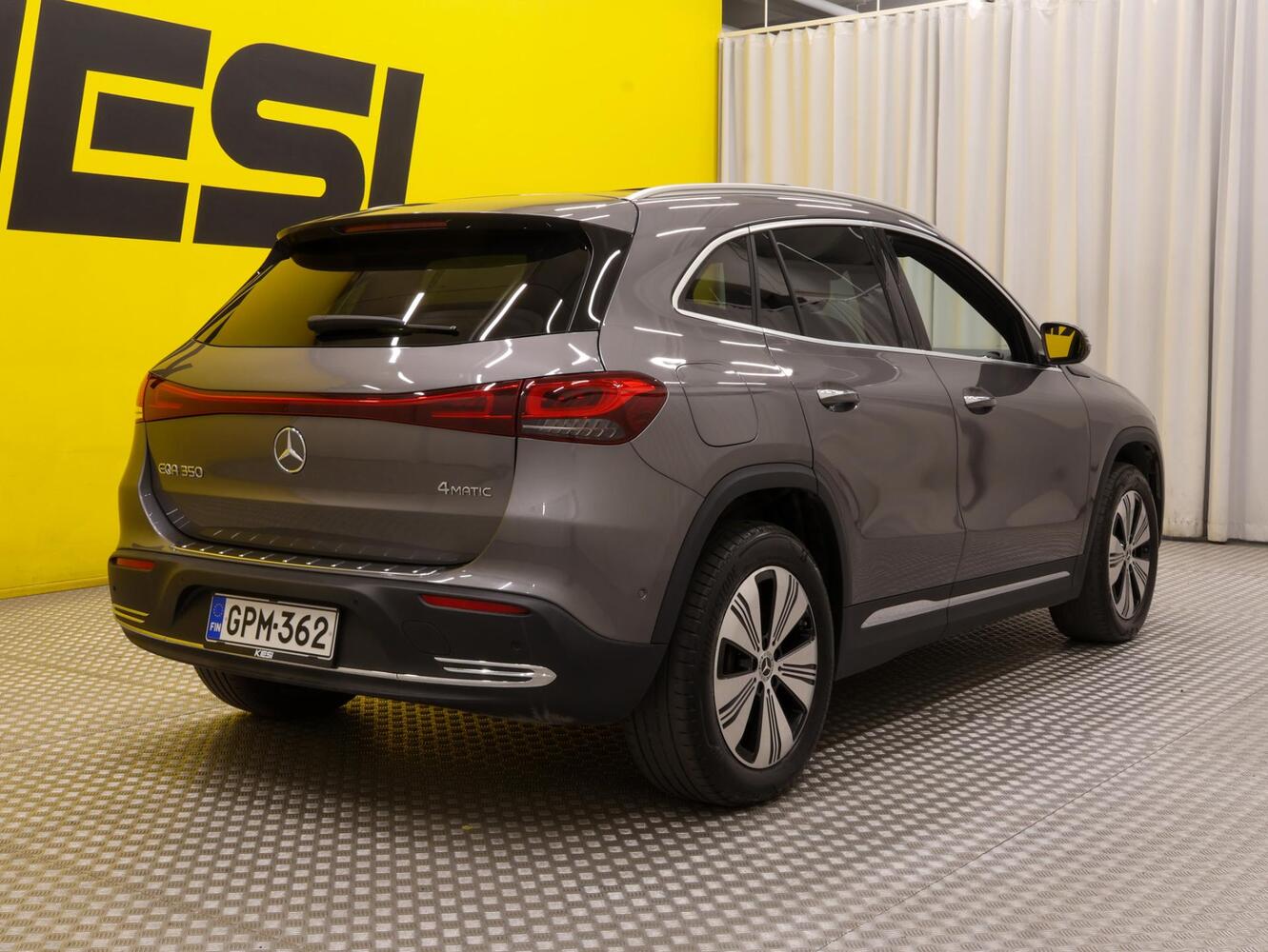 Mercedes-Benz EQA vaihtoauto