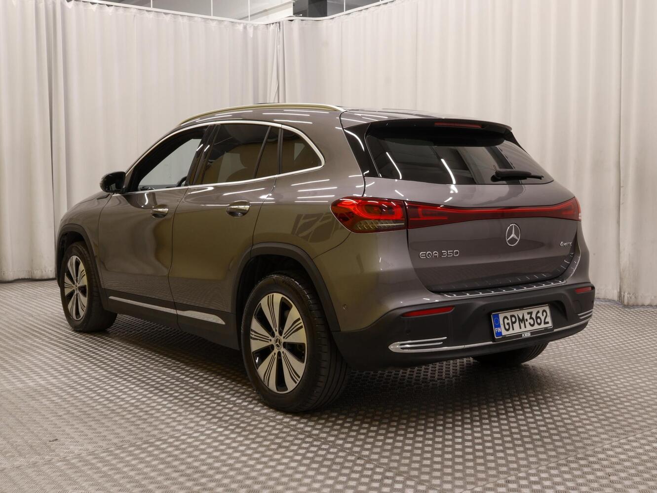 Mercedes-Benz EQA vaihtoauto