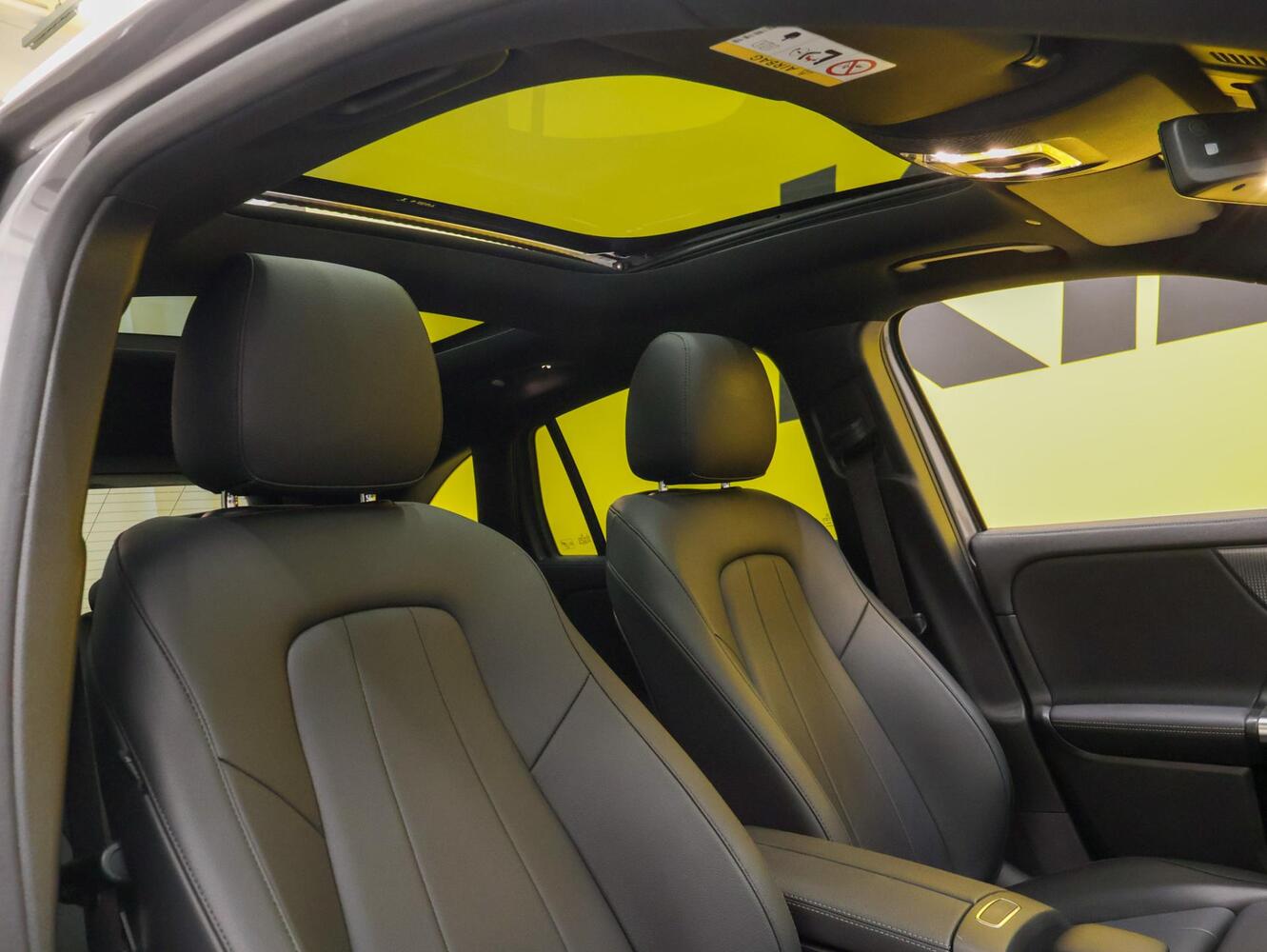 Mercedes-Benz EQA vaihtoauto