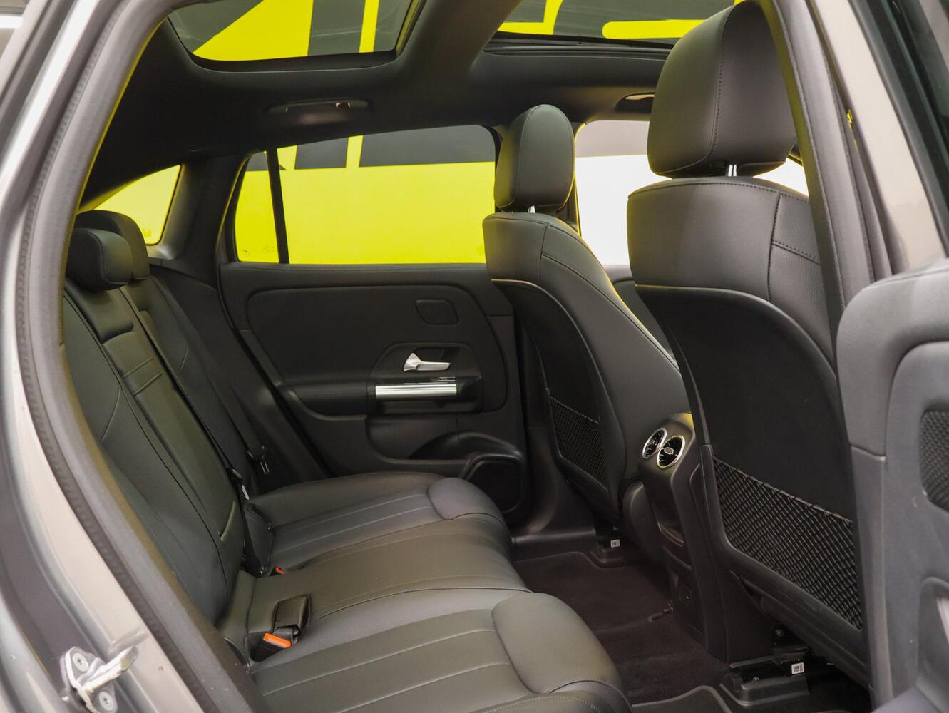 Mercedes-Benz EQA vaihtoauto