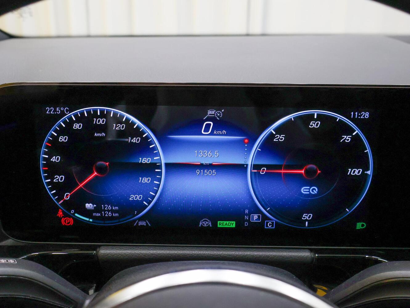 Mercedes-Benz EQA vaihtoauto