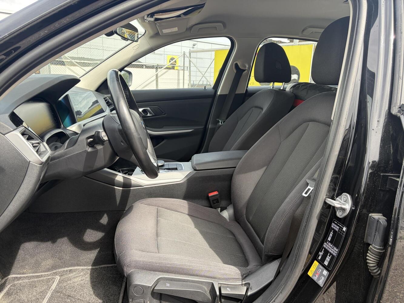 BMW 330 vaihtoauto