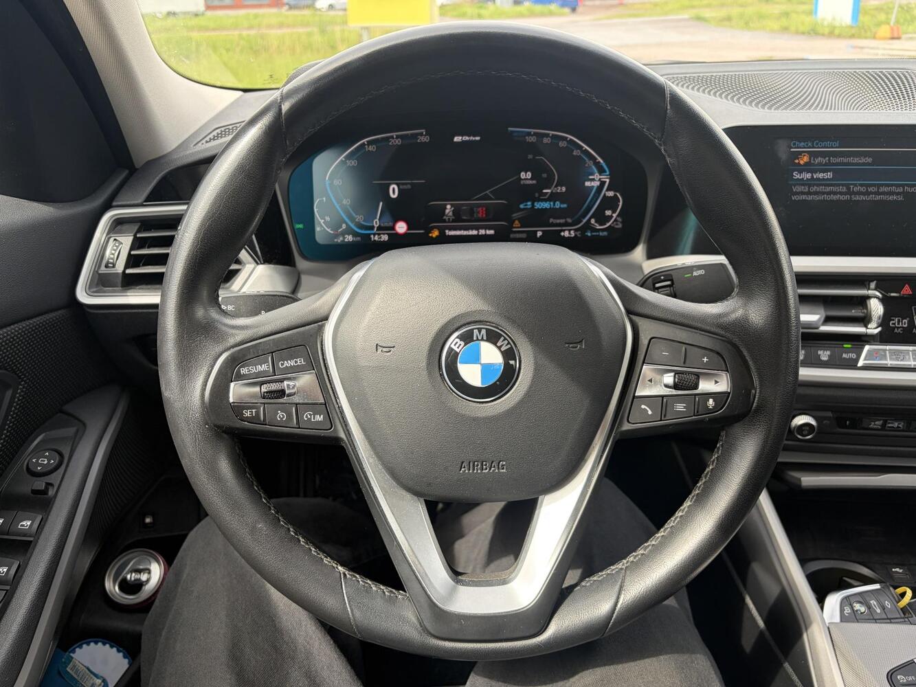 BMW 330 vaihtoauto