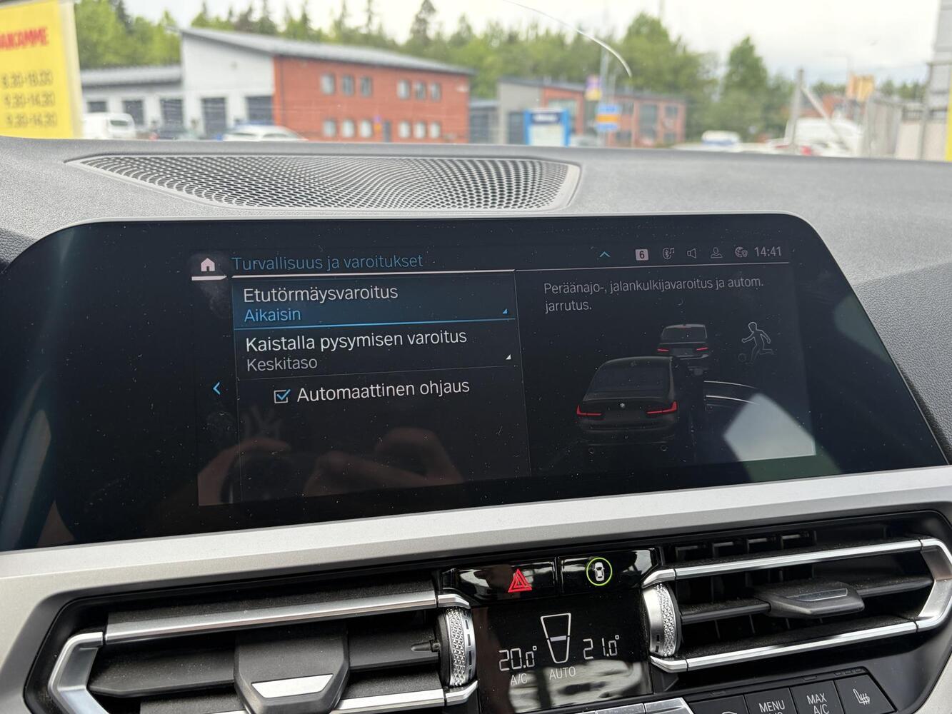 BMW 330 vaihtoauto