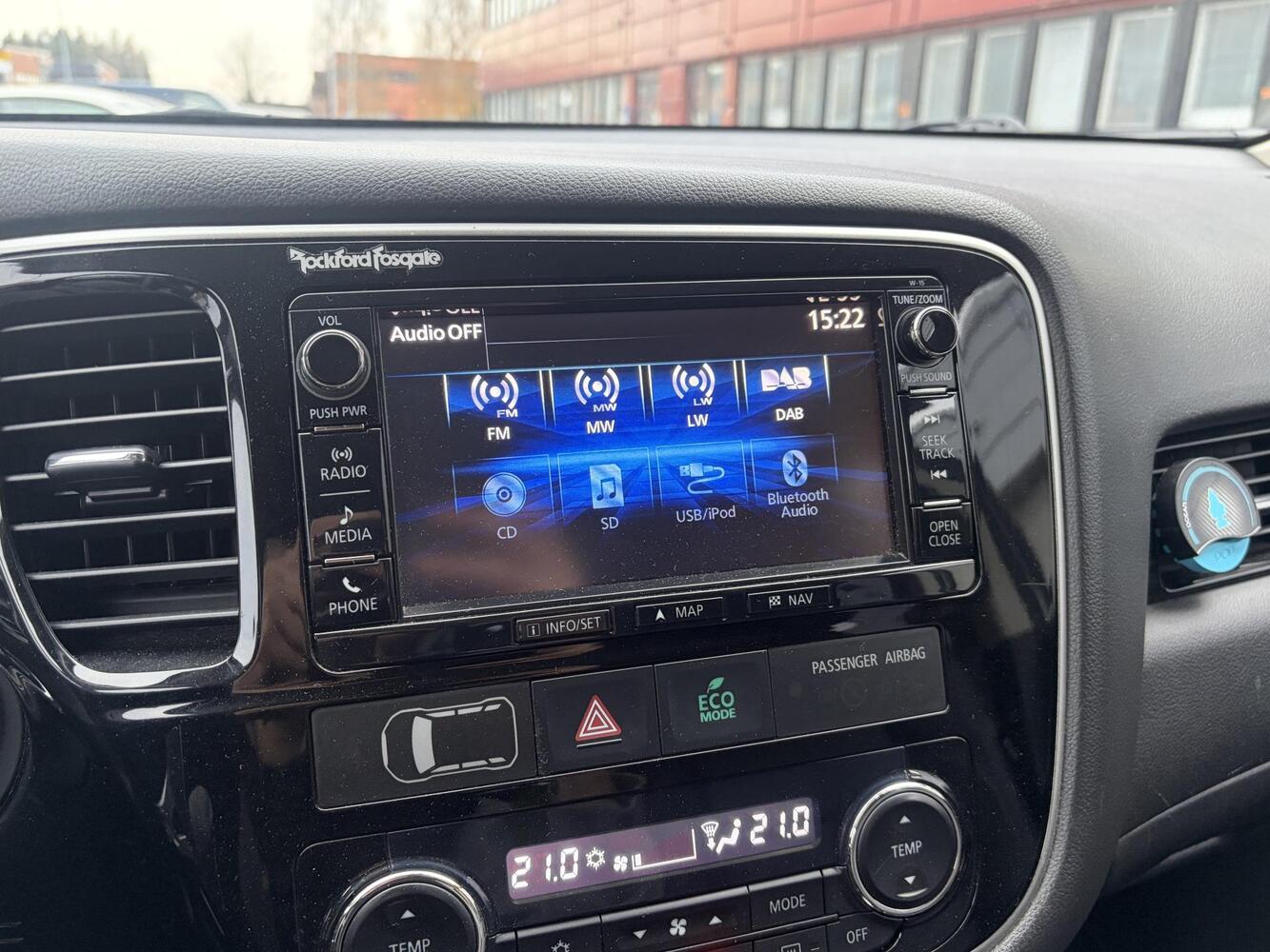 Mitsubishi Outlander PHEV vaihtoauto