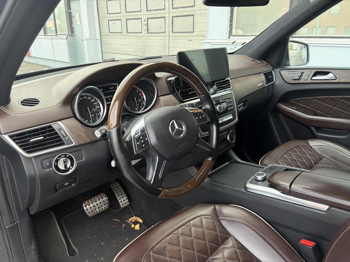 Mercedes-Benz ML vaihtoauto