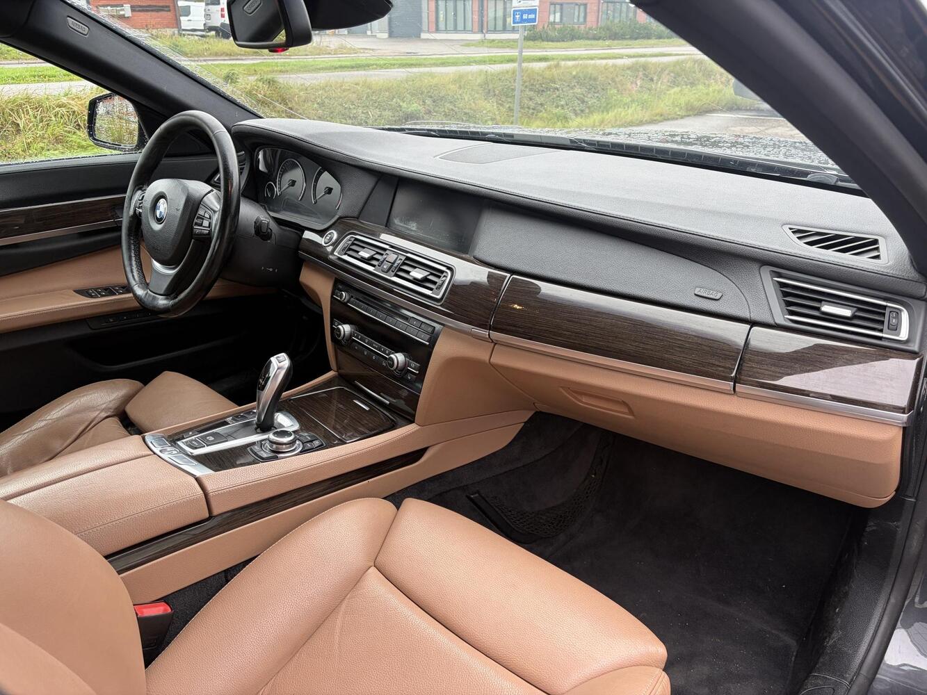 BMW 730 vaihtoauto