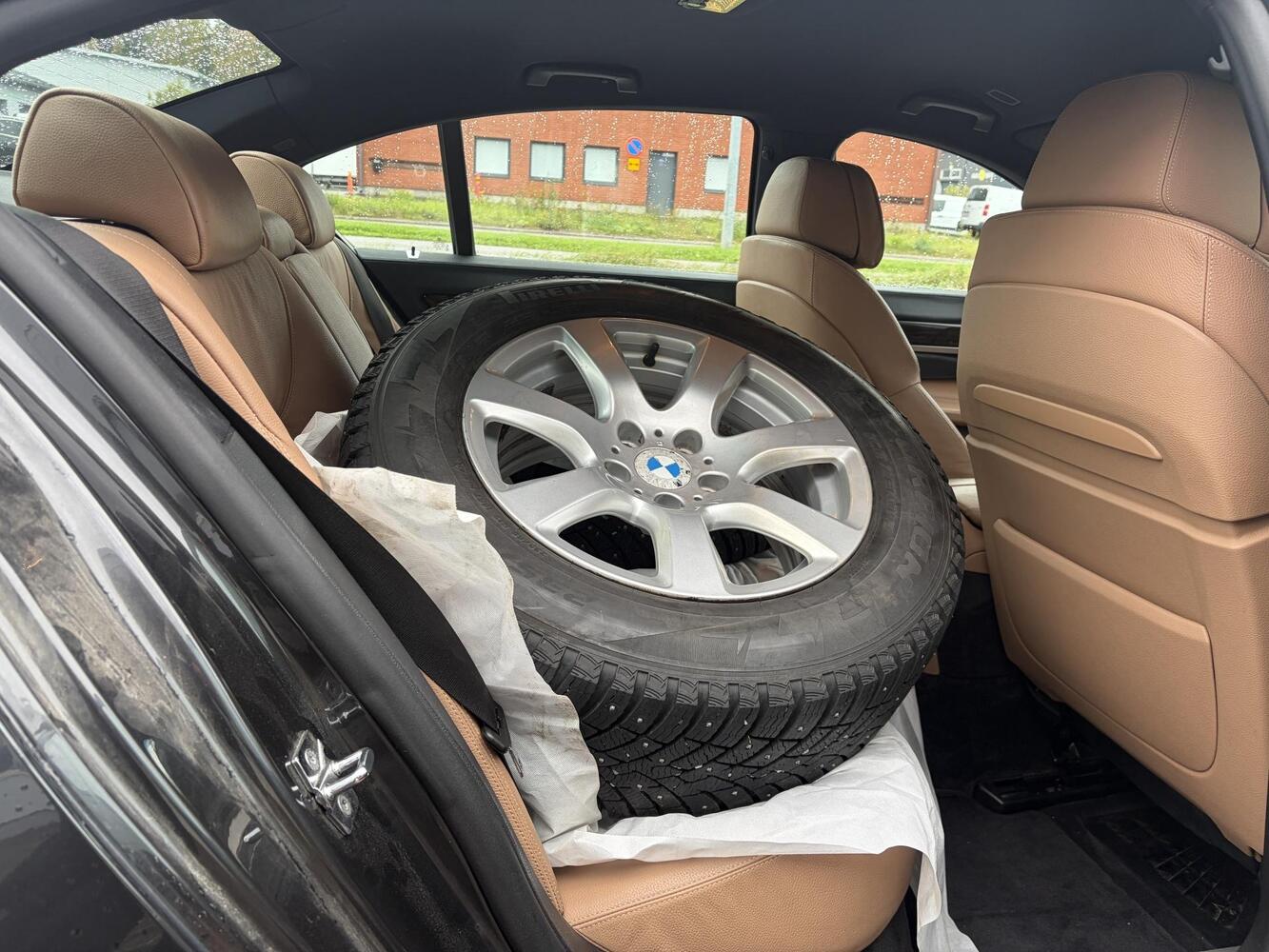 BMW 730 vaihtoauto