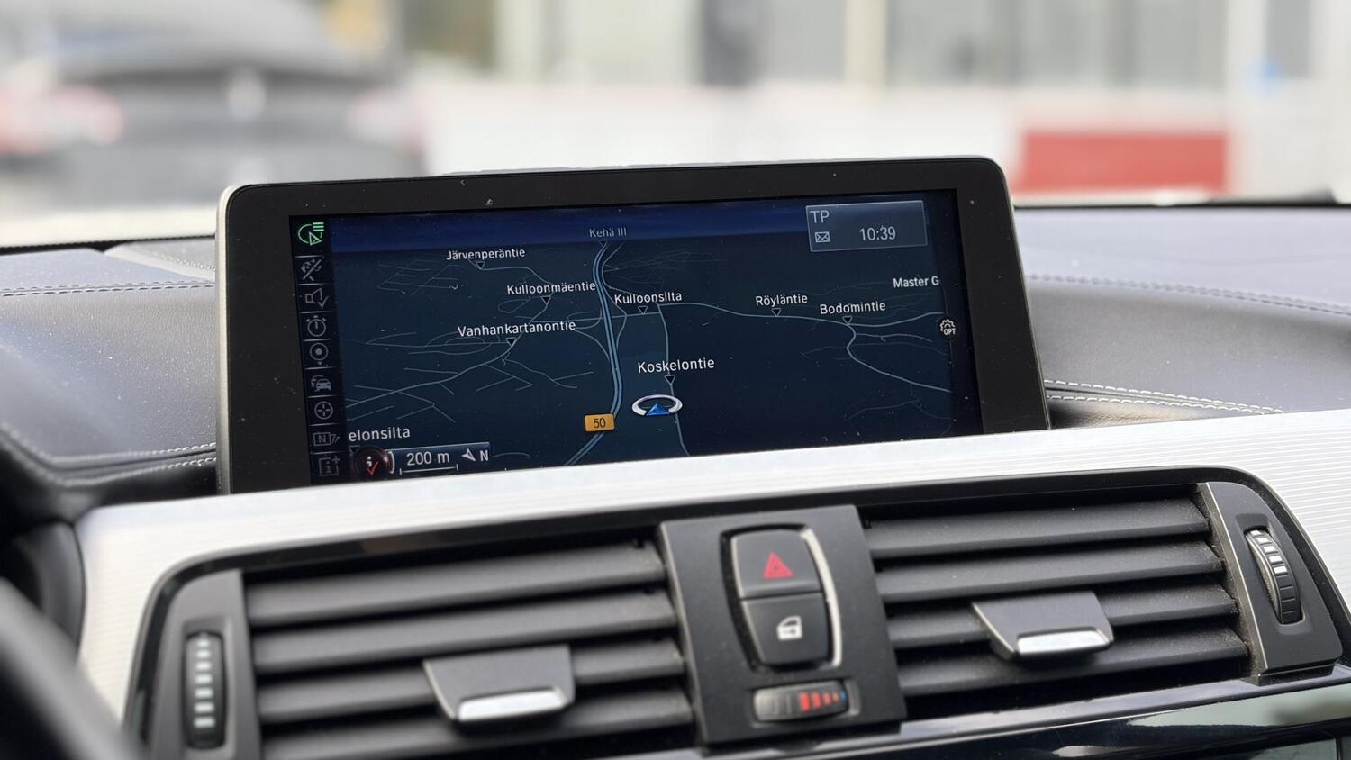 BMW M4 vaihtoauto