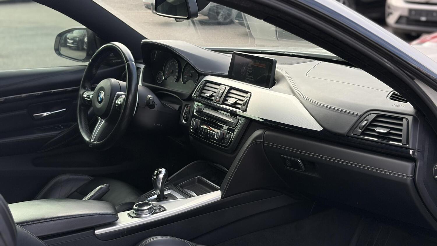 BMW M4 vaihtoauto